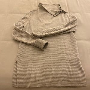 Mockneck tunic